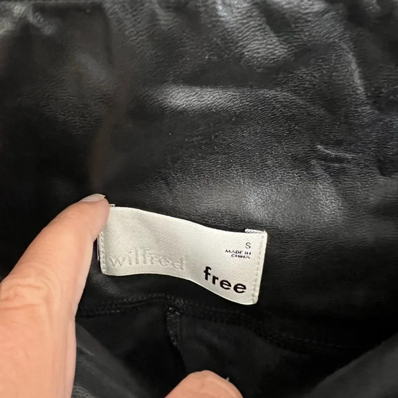 Wilfred Free Aritzia Daria Vegan Faux Leather Leggings Pants Size  Small - Picture 4 of 9